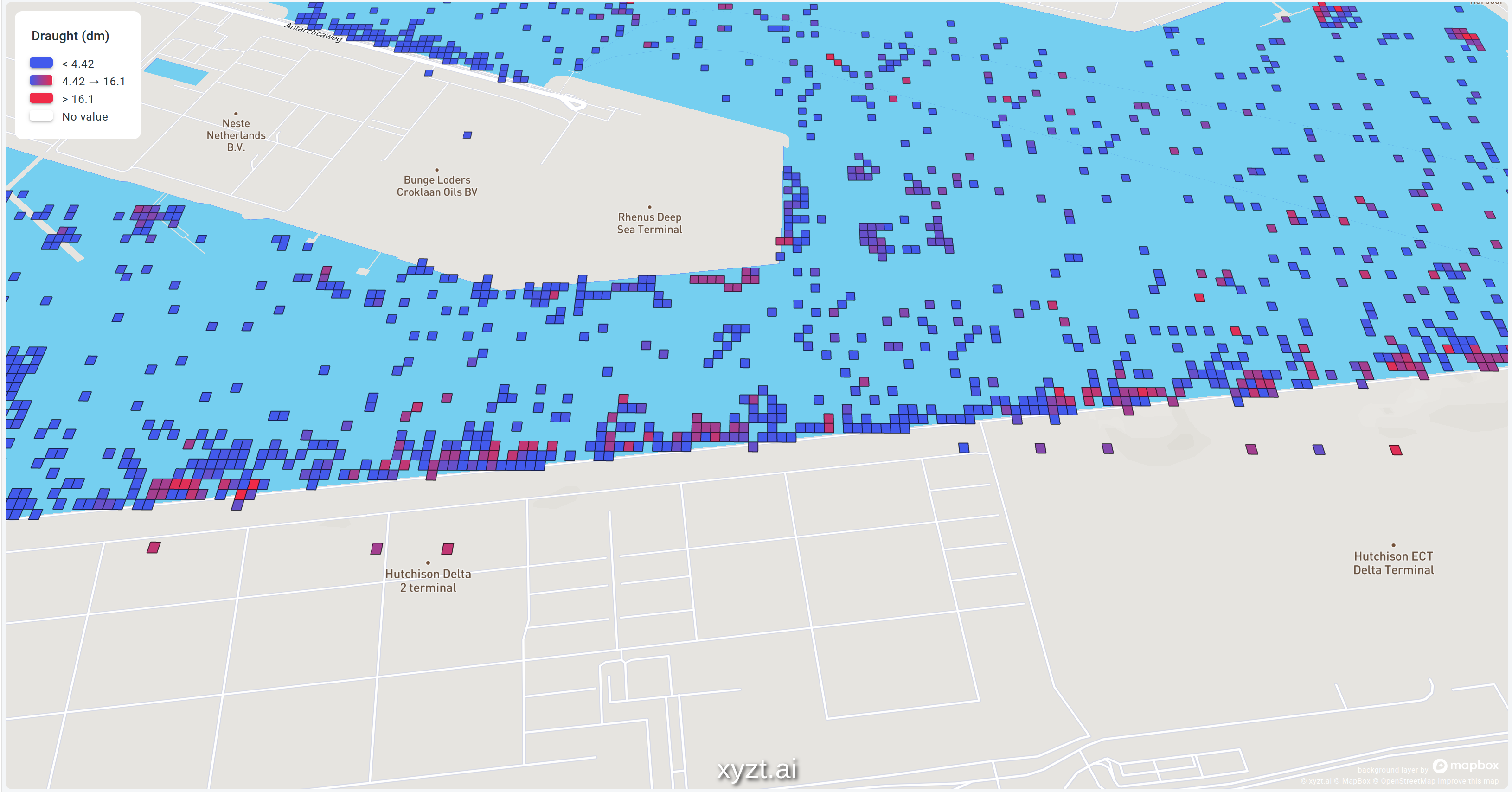 Maritime data in the Port of Rotterdam showing the draught of the vessels using a gradient color map. Data provided by Spire Maritime and visualized by xyzt.ai.